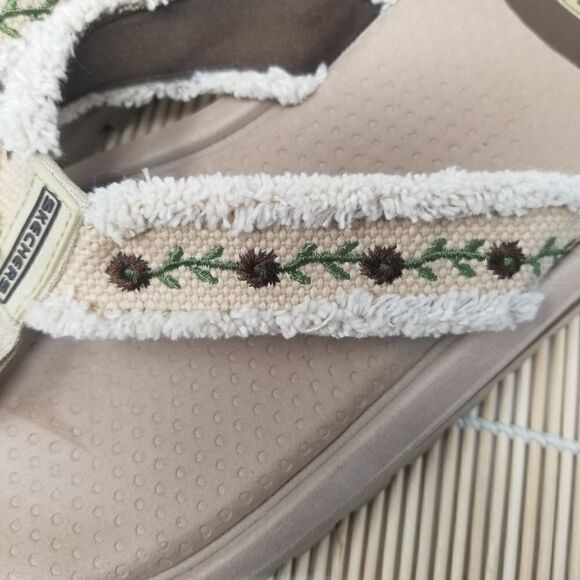 Skechers Tan Embroidered Sandals. - Picture 12 of 14